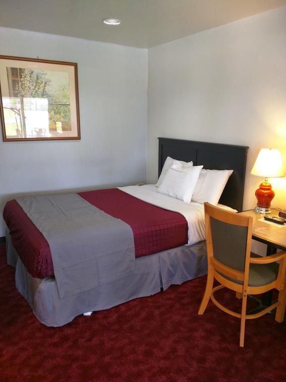Skyview Motel - Prairie Du Sac Ruang foto