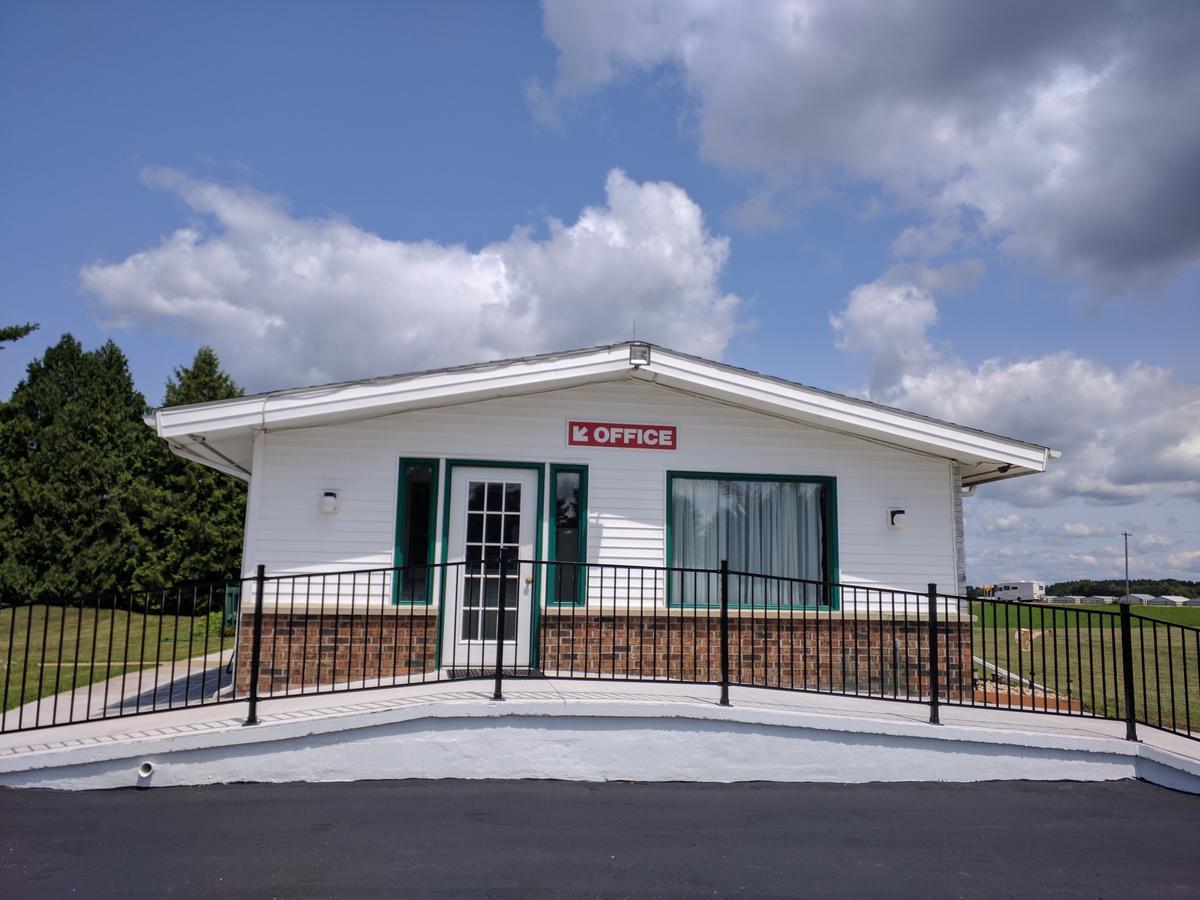 Skyview Motel - Prairie Du Sac Bagian luar foto